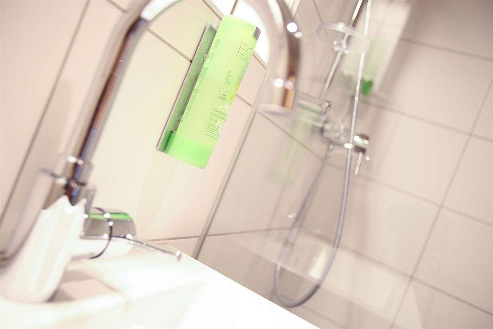 Riku Hotel Neu-Ulm Zewnętrze zdjęcie