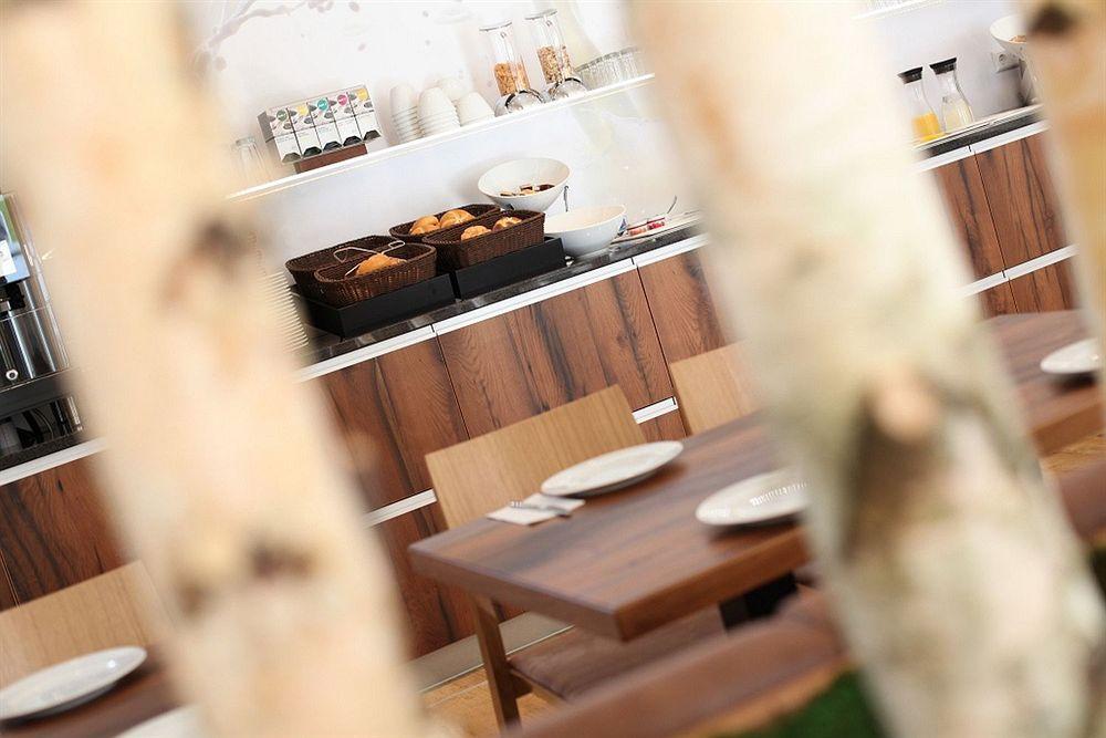 Riku Hotel Neu-Ulm Zewnętrze zdjęcie