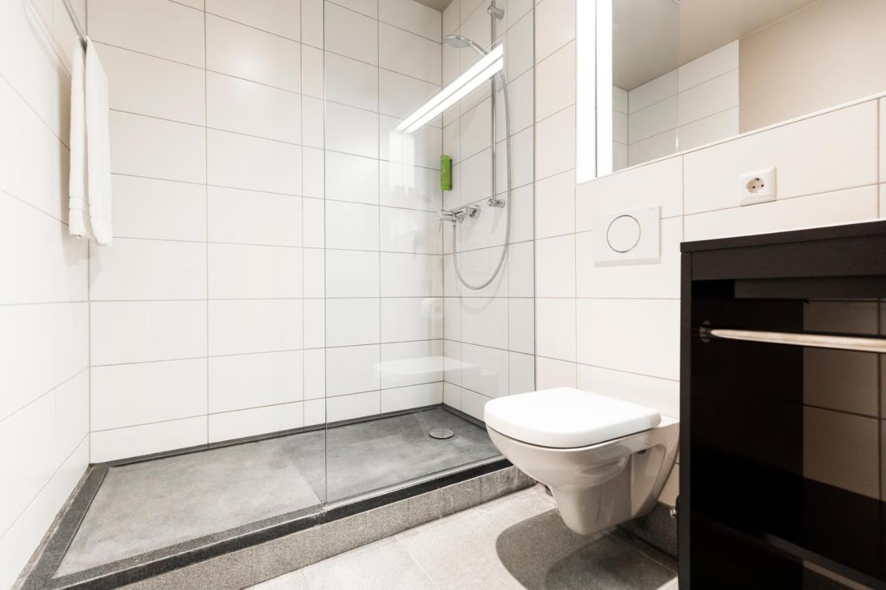 Riku Hotel Neu-Ulm Zewnętrze zdjęcie