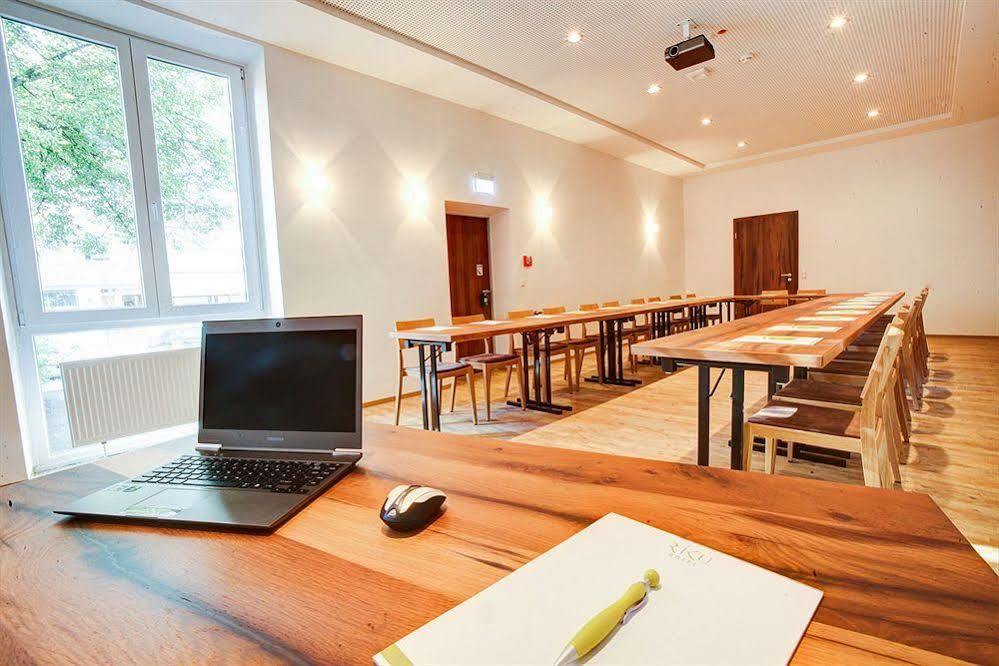 Riku Hotel Neu-Ulm Zewnętrze zdjęcie